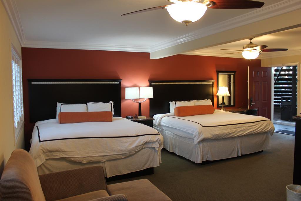 Travelodge By Wyndham Santa Maria Екстер'єр фото